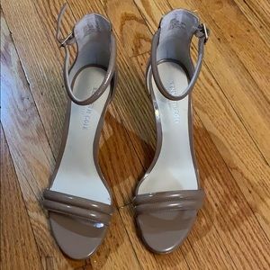 Kenneth Cole strappy pumps